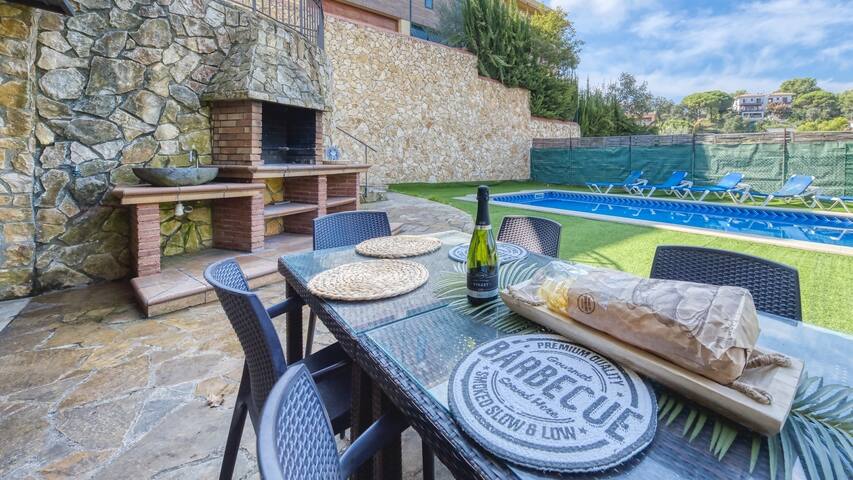 ♥ CostaCabana – Villa Nicky ♥ Lounge with BBQ gallery image 4