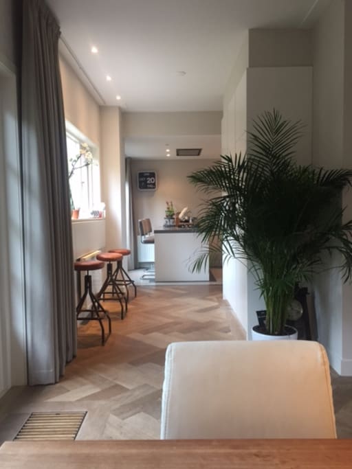 Kitchen with bar