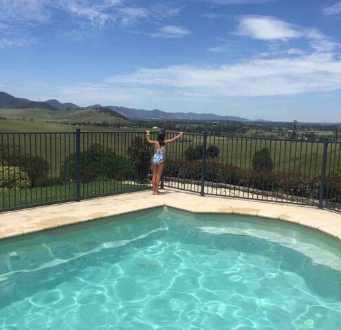 Kia Ora Lookout Retreat gallery image 3