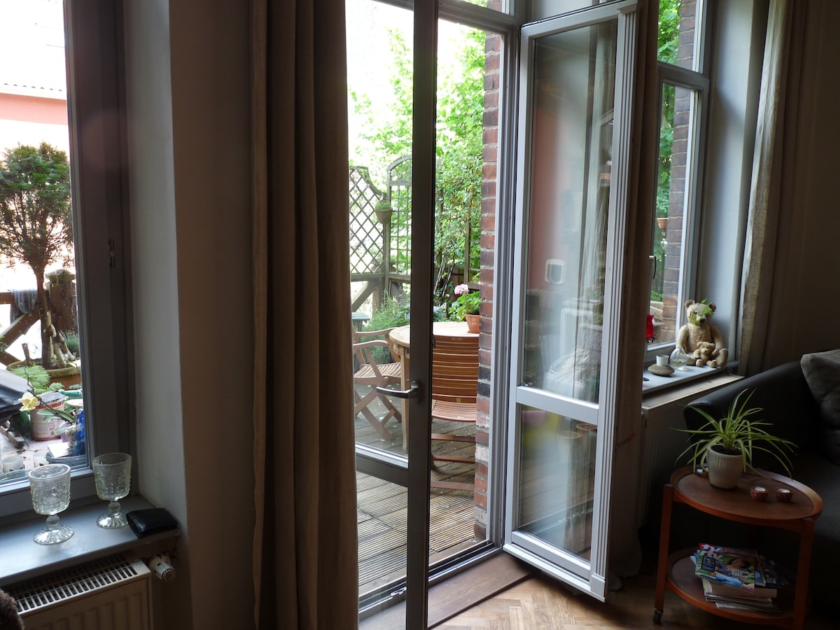 Popular Airbnb listing: Großzügige Wohnung in Linden   in Linden Mitte