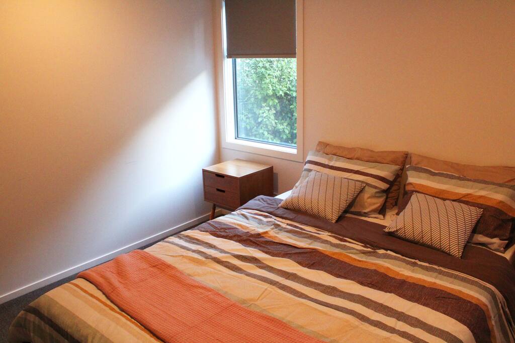 A sunny spare bedroom