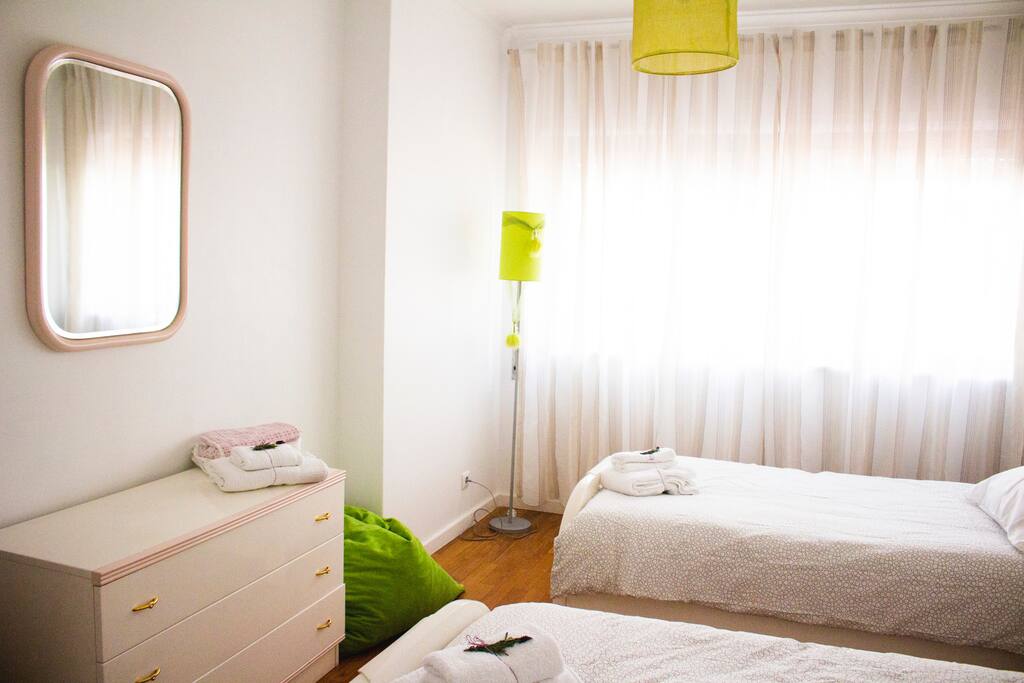 Beach House Twin Room