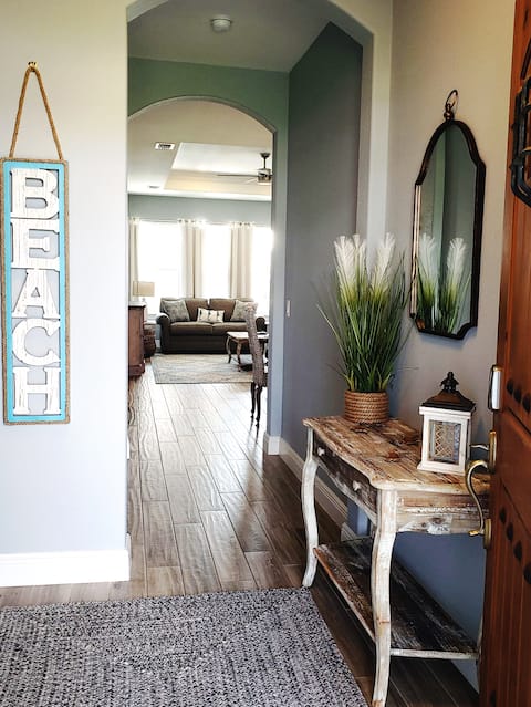 Top Airbnb: PCB/30A-3/2 Home/heated pool/4 min walk to beach in Laguna Beach