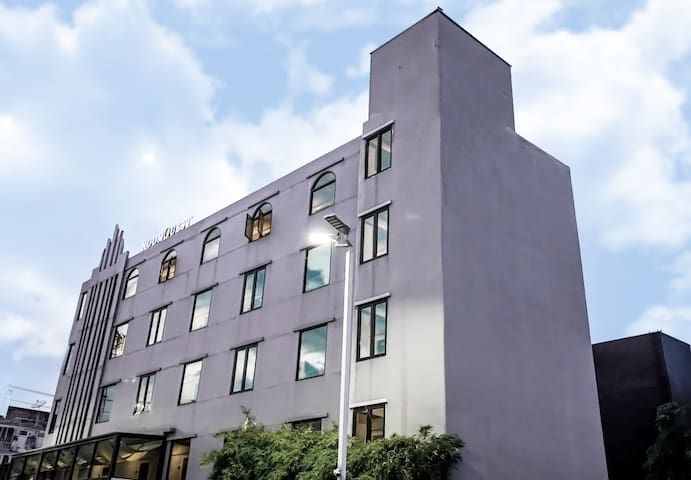 RoomQuest Hotel managed Airbnb listing 3