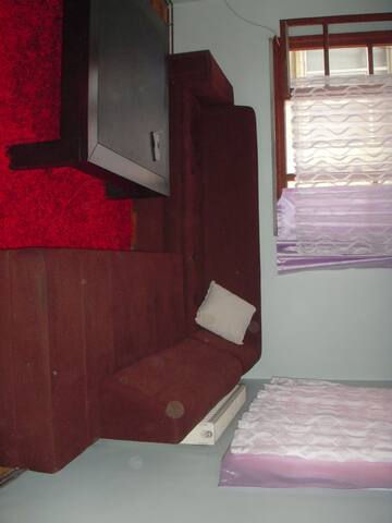 Fair, clean & comfy Apt – Beyoglu gallery image 2