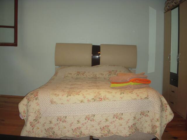 Fair, clean & comfy Apt – Beyoglu gallery image 5