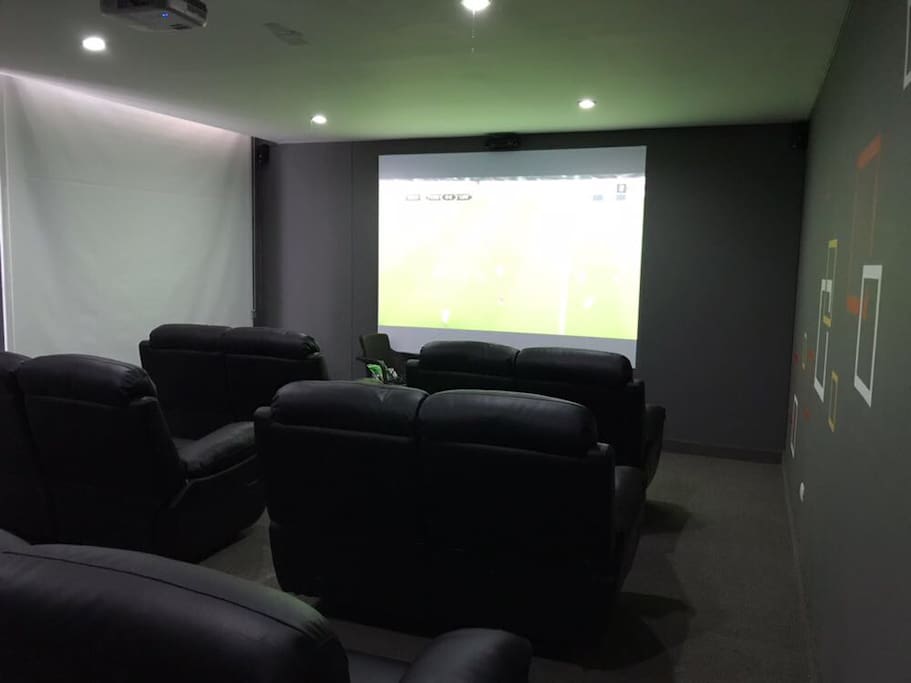 Wi di teatrino ! Luxury, confortable,video bean , surround sounds