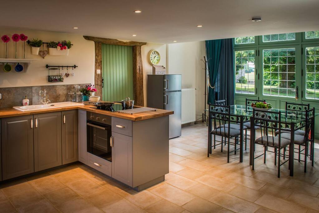 Open plan kitchen area