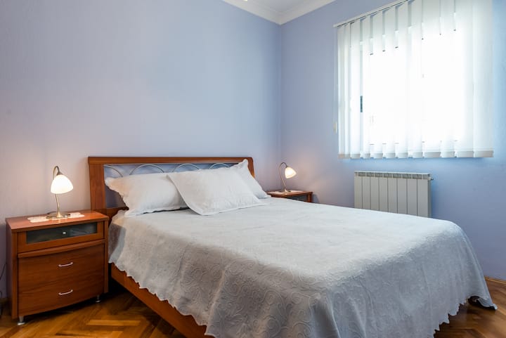 غرفة النوم 1