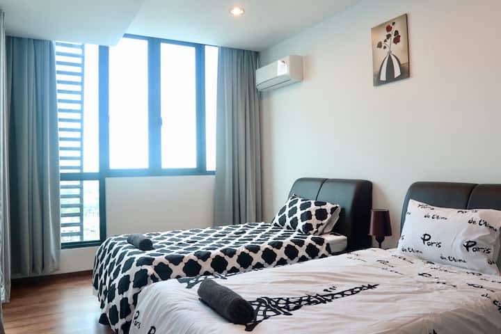 Dormitorio principal con dos camas individuales