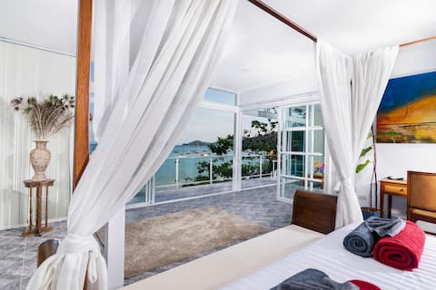 Beachfront Villa, right on Sandy AoYon beach
