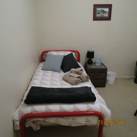 Bright Garden View Room