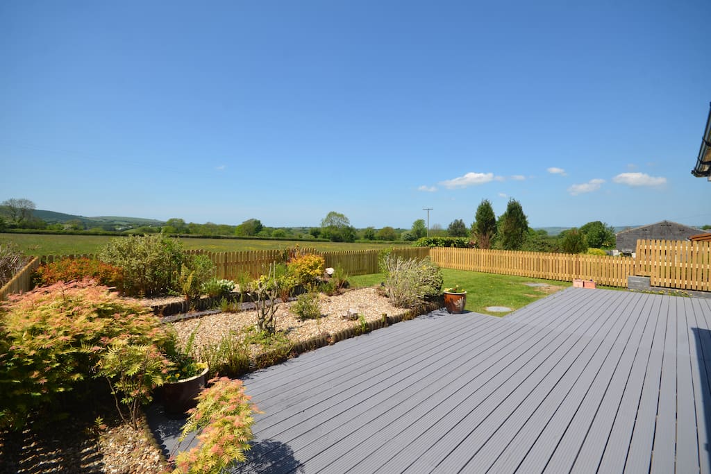 Heulwen Garden