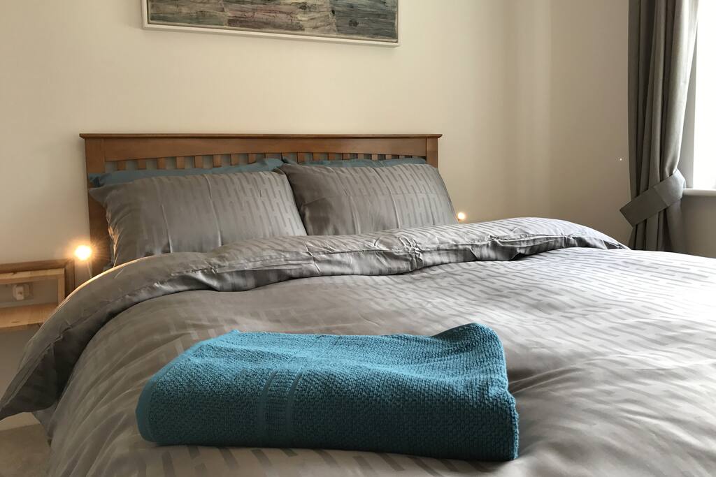 Main double bed
