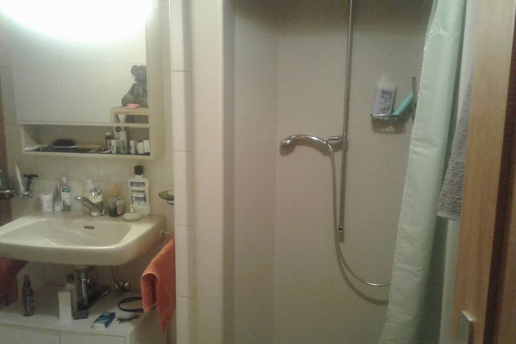 Douche-lavabo
