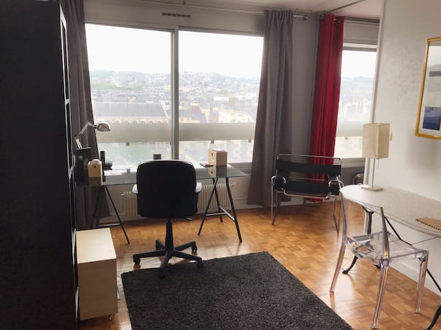 Airbnb Rouen Holiday Rentals Places To Stay Normandy France