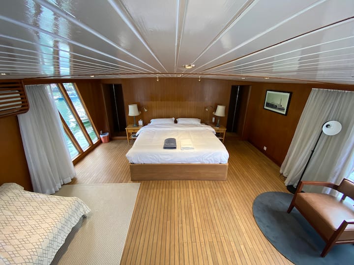 Главна спална соба (горна палуба)