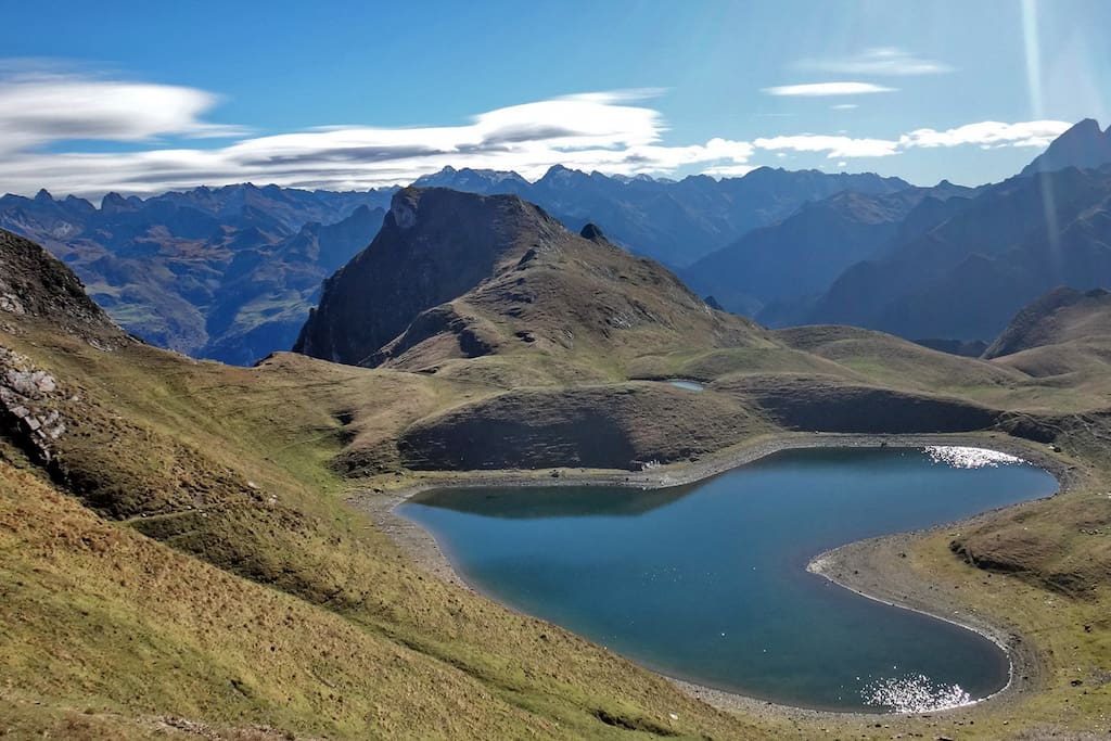 Le Gite itérailles est le lieu idéal pour réaliser la Rando mythique des Pyrénées qu'est le fameux Lac d'Iseye en forme de coeur