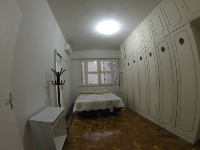 COPACABANA, 3 bedroom, excellent location. gallery image 4