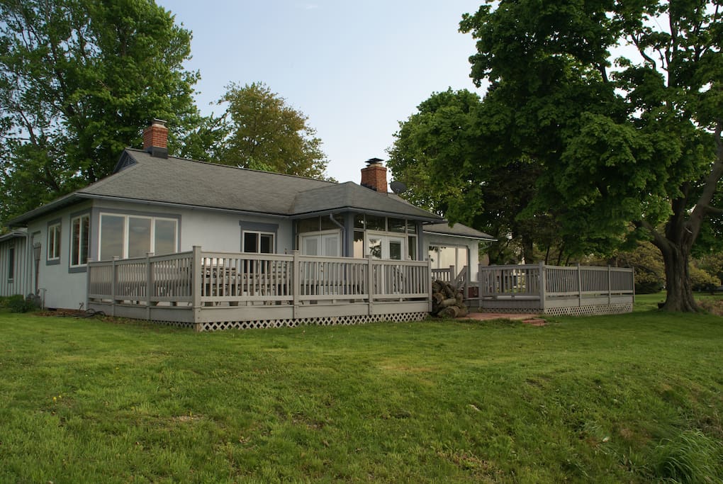 Beautiful House on Lake Erie Houses for Rent in Ashtabula, Ohio
