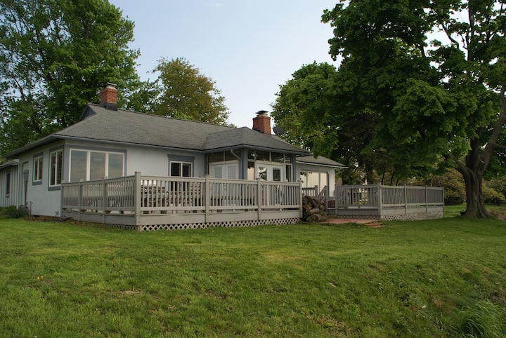 Beautiful House on Lake Erie