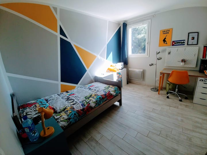 Საძინებელი 2 სართული