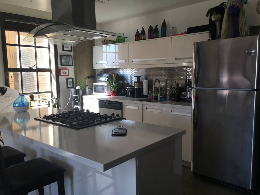Full Kitchen