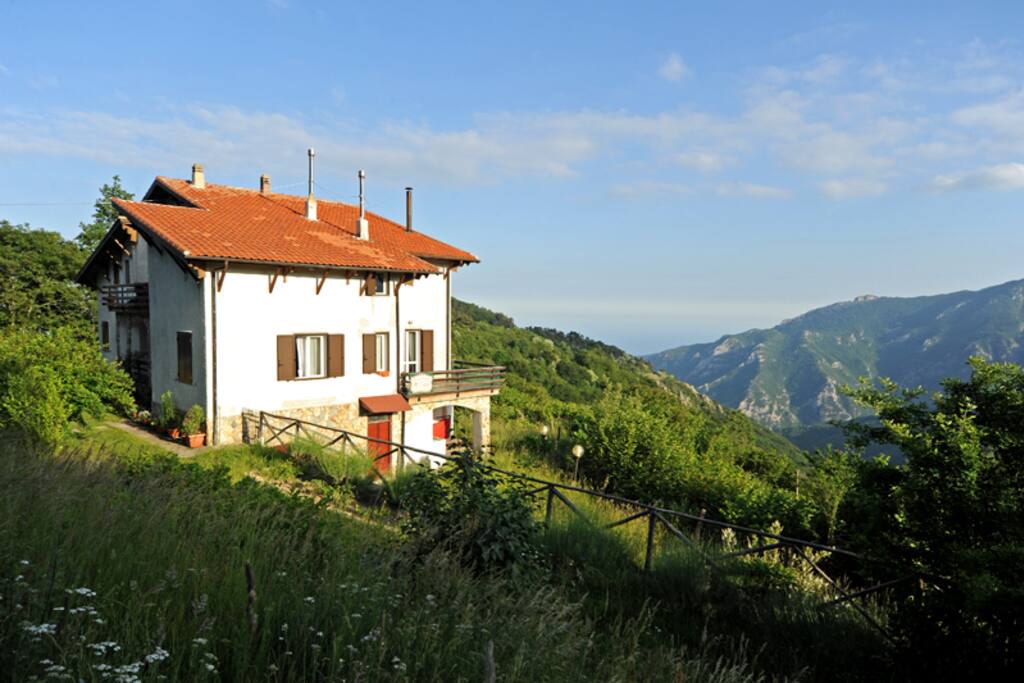 House with view towards the sea.