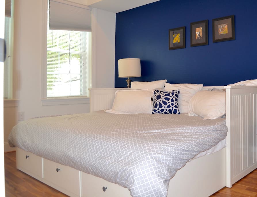Guest bedroom: king-sized bed with plenty of storage