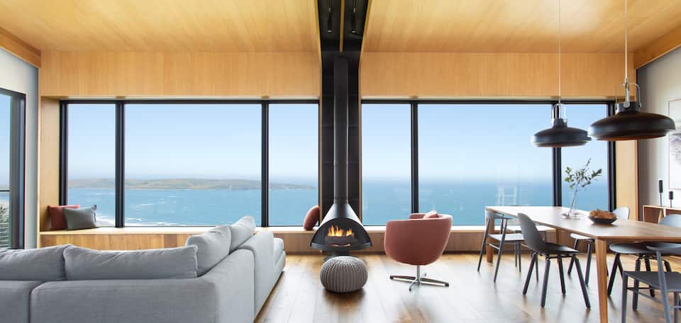 A cliff-top coastal house above Dillon Beach, Dillon Beach, California, United States, photo 3 of 10