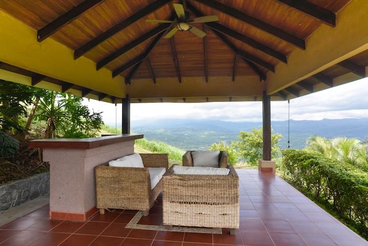 Casa Bella Atenas Costa rica