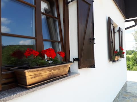 HOUSE FLORA ROOM 3
ENTRANCE 1
PLITVICKA JEZERA