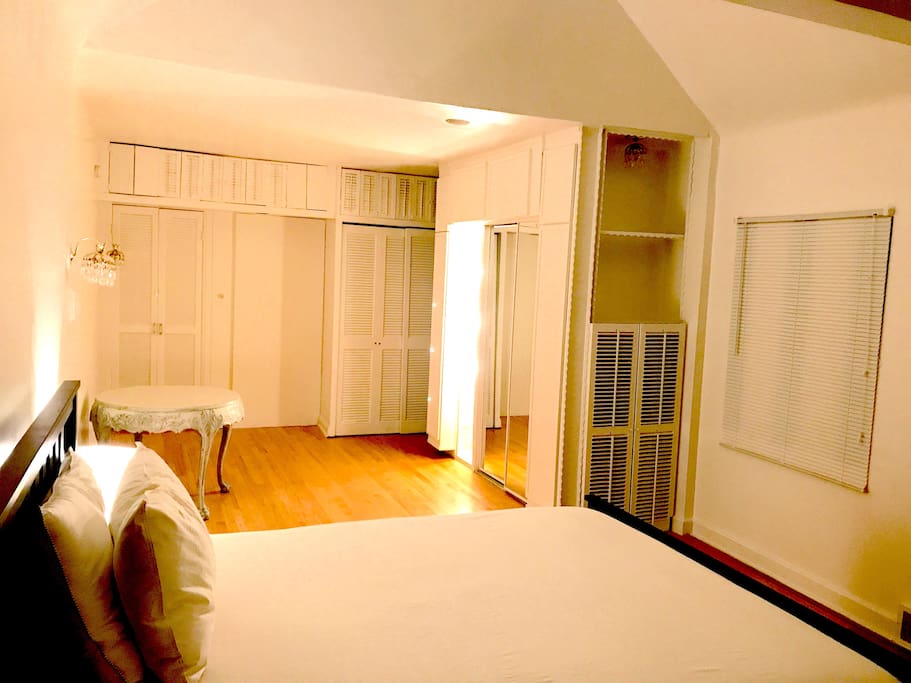 So sieht dein Gästezimmer möbliert aus // This is what your guest room looks like when it's furnished