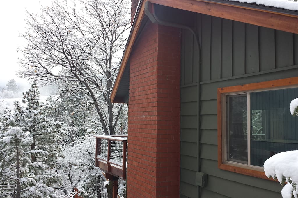 Remodeled luxury lodge 3 min walk to Bear Mountain Cabins for Rent in