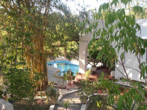 Tropical Garden House with private pool