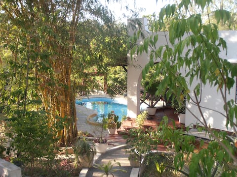 Tropical Garden House with private pool