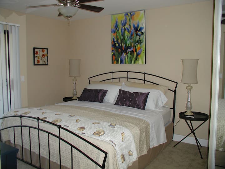 Dormitorio principal con cama king size