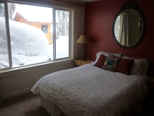 Studio Near Tahoe City, California