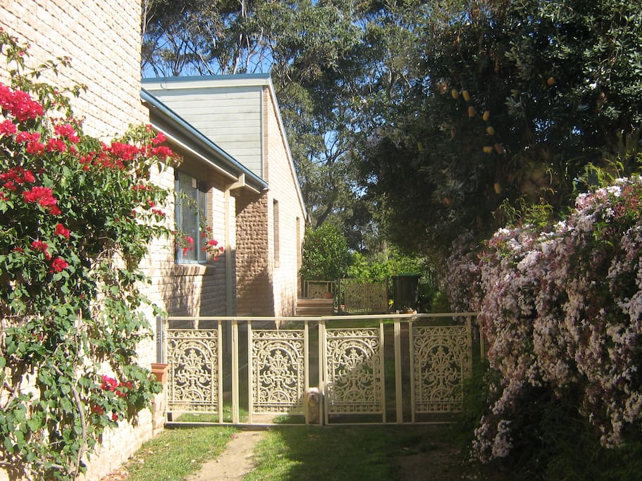 Main driveway to front door