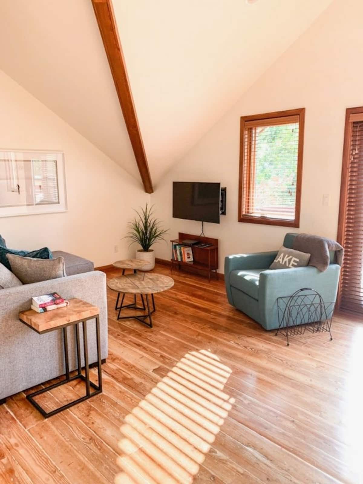 The best Okanagan rental cabins for a cosy vacation