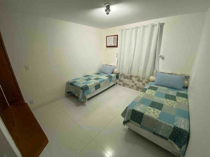 Svit Rum och utrymme för 2 enkelsängar (tillhandahålls av värden) 