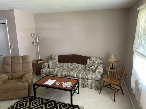 Entire Home - PSU Football Rental