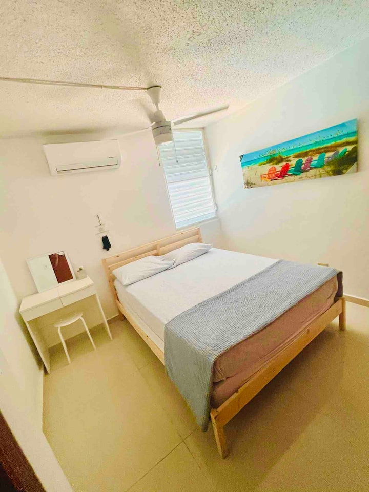 Quarto #2- Tem uma cama queen