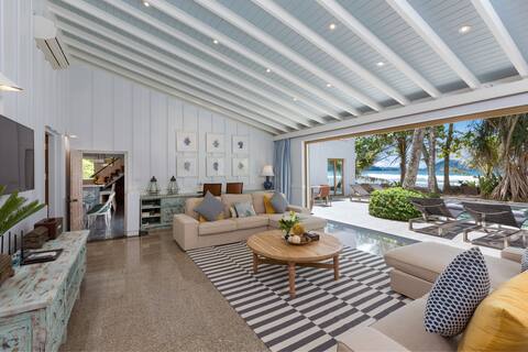 Kalim Beach House - 7 bed Villa with Beach & Pool