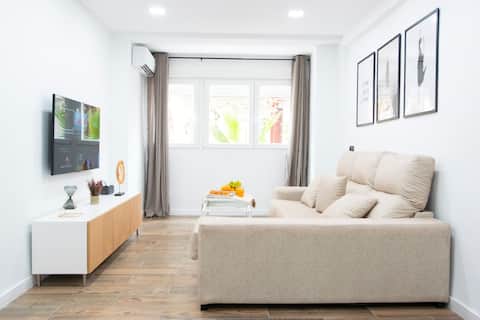 Popular Airbnb listing: Apartment in Malaga Costa del Sol 1 in Santa Paula