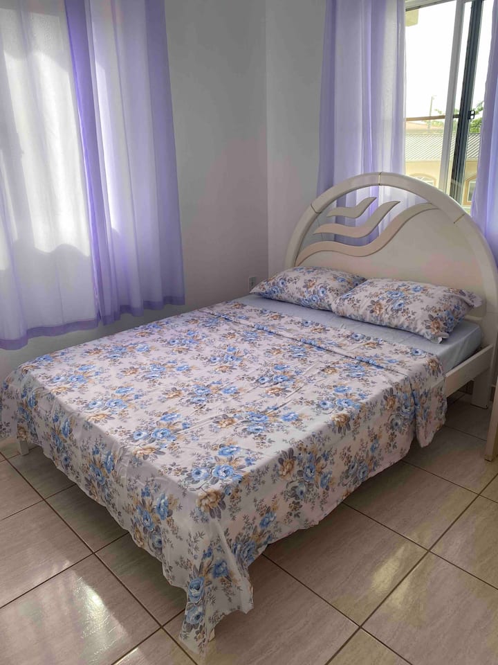 غرفة النوم 1