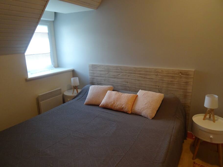 Chambre avec lit queen size