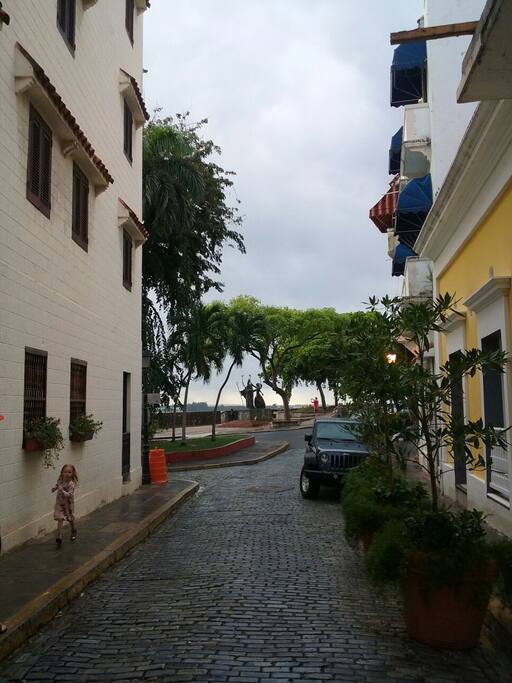 Walking towards the apartment from the renowned hotel El Convento