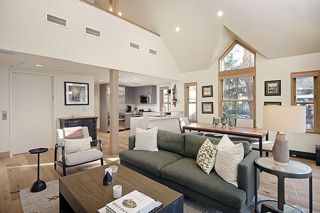 Kettle Lodge — view 5