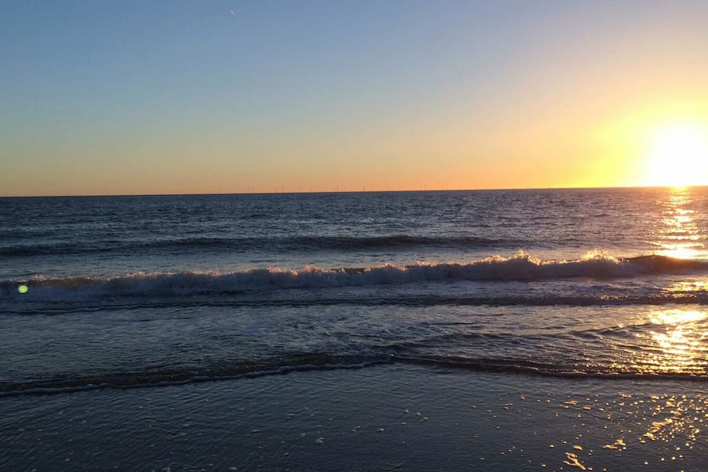 Sunsets at the beautiful North Sea. Bakkum beach is peaceful and not busy. Restaurant Deining and Club Zand on Castricum beach are our favorite places for eating and having a glass of wine at sunset